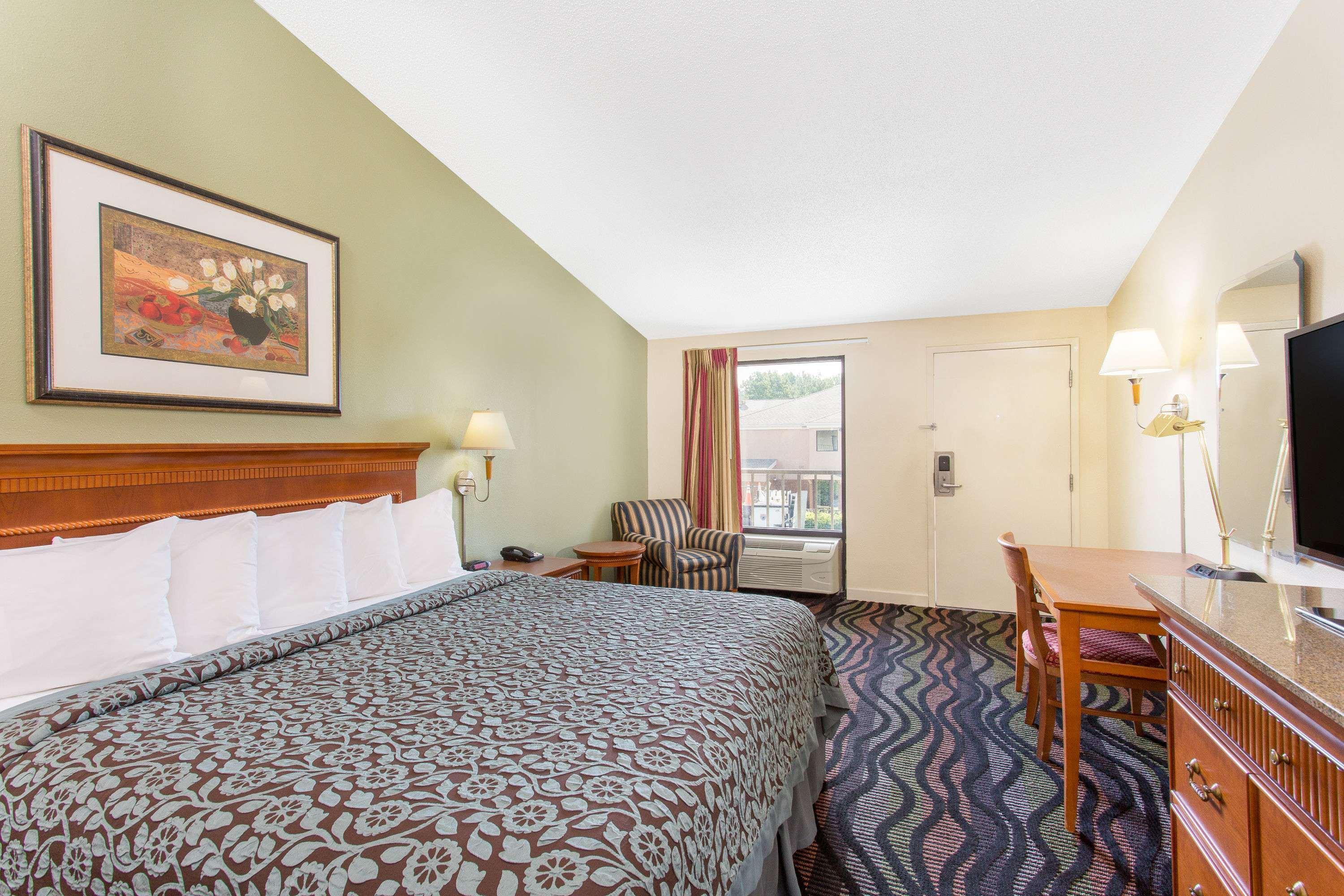 Days Inn By Wyndham Florence/I-95 North Eksteriør bilde